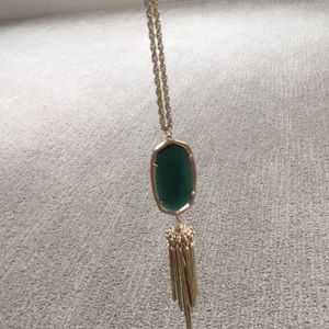 Kendra Scott Rayne necklace in Emerald’s Cat Eye